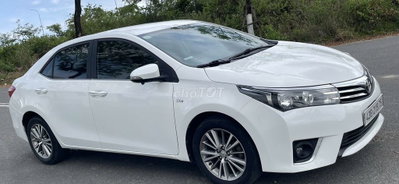 Cần bán xe oto TOYOTA ALTIS ĐỜI 2015