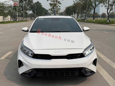 Xe Kia K3 Premium 2.0 AT 2025