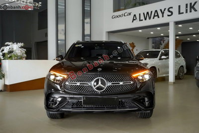 Xe Mercedes Benz GLC 300 4Matic 2023