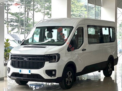Xe Ford Transit Trend 2026