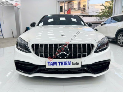 Xe Mercedes Benz C class C300 AMG 2019