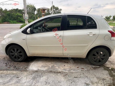 Xe Toyota Yaris 1.5 AT 2013