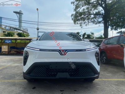 Xe VinFast Limo Green AT 2026