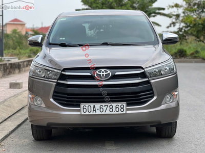 Xe Toyota Innova 2.0E 2019