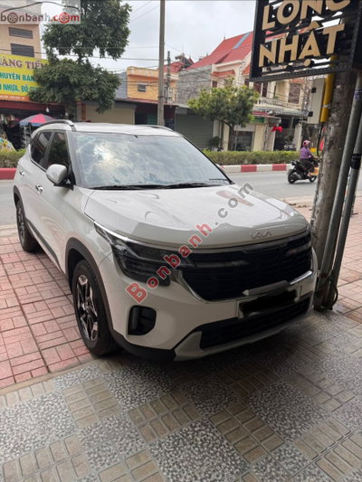 Xe Kia Seltos Luxury 1.5 AT 2024