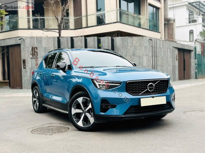 Xe Volvo XC40 Ultimate B5 AWD 2023