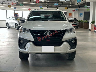 Xe Toyota Fortuner 2.7V 4x2 AT TRD 2019