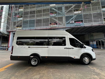 Ford Transit Premium 18 chổ 2025 , bảo hành 2029