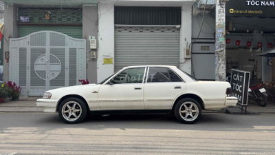Toyota Cressida GL 2.4 Trắng