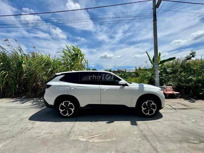 VinFast LUX SA2.0 AT SX 2019 Trắng - Mua 2020