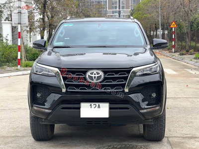 Xe Toyota Fortuner 2.4L 4x2 AT 2022