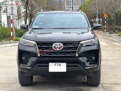 Xe Toyota Fortuner 2.4L 4x2 AT 2022