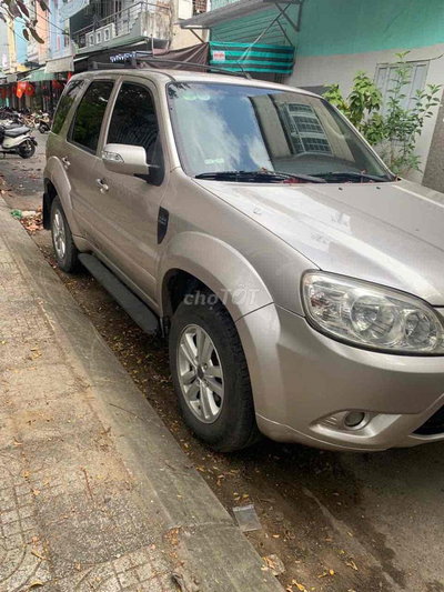 Ford Escape 2013 - 120000 km