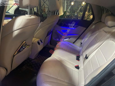Xe Mercedes Benz GLC 200 2022