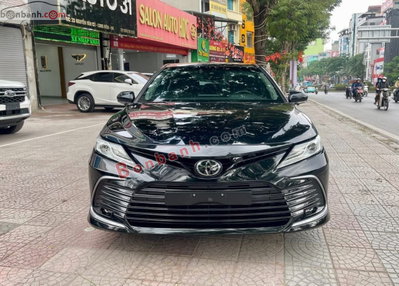 Xe Toyota Camry 2.0Q 2023