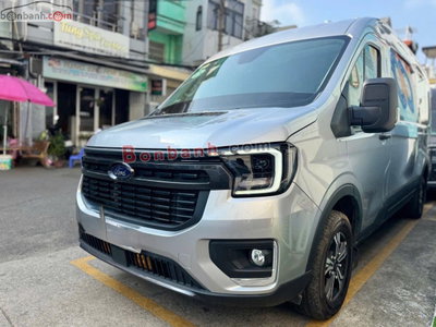 Xe Ford Transit Van 2025
