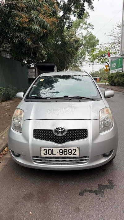 Toyota Yaris AT 1.3 2007 Bạc 40000 km