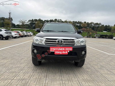 Xe Toyota Fortuner 2.7V 4x4 AT 2010