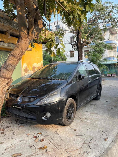 Mitsubishi Grandis 2005 2.4 AT - 100000 km