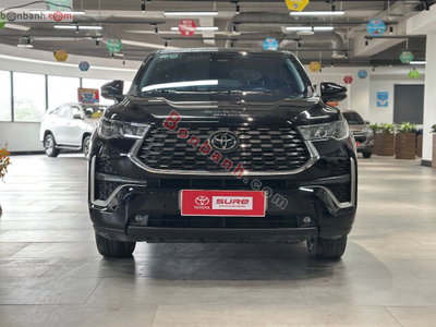 Xe Toyota Innova Cross HEV 2.0 CVT 2025