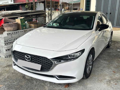 Mazda 3 2022 1.5L Luxury - 50000 km