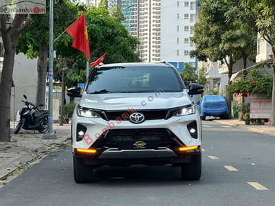 Xe Toyota Fortuner Legender 2.4L 4x2 AT 2024