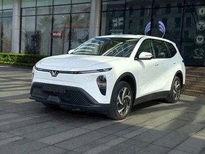 VINFAST LIMO GREEN ƯU ĐÃI GẦN 100Tr