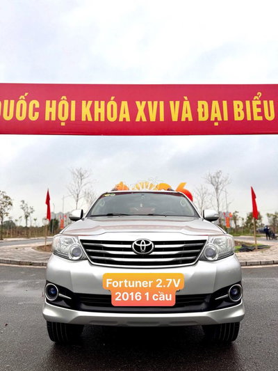Toyota Fortuner 2.7V 4x2 AT - 2016