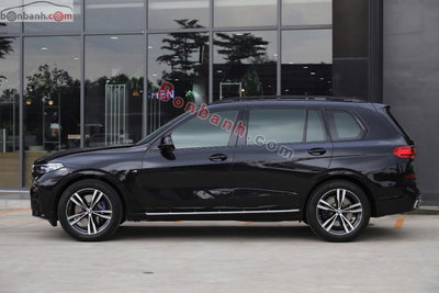 Xe BMW X7 xDrive40i M Sport 2022