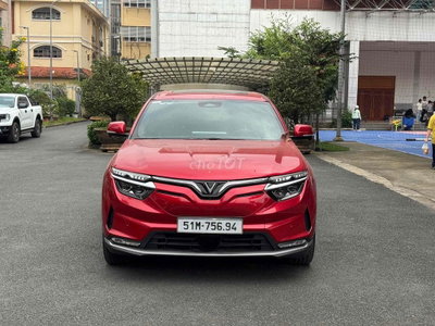 VinFast VF8 Plus 2025 Đỏ