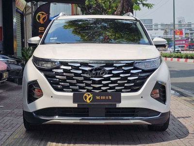 Hyundai Custin 2024 PREMIUM SX 2024 ODO 2 VẠN
