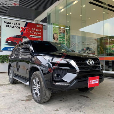 Xe Toyota Fortuner 2.4L 4x2 AT 2024