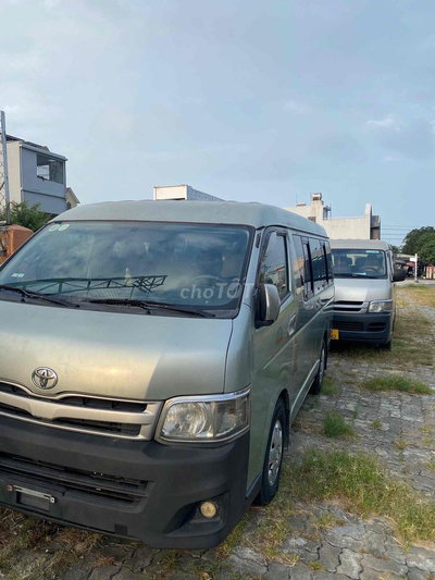 Toyota Hiace 2011 rin keng