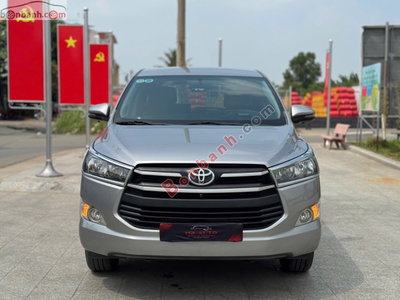 Xe Toyota Innova E 2.0 MT 2020
