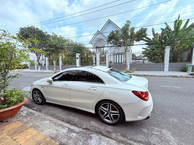 Mercedes-Benz CLA45 Trắng