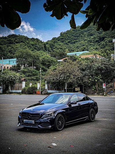 Mercedes-Benz C200