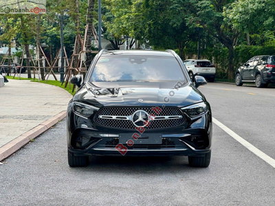 Xe Mercedes Benz GLC 300 4Matic 2023