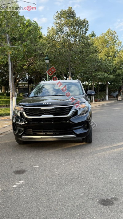Xe Kia Seltos Deluxe 1.4 AT 2021