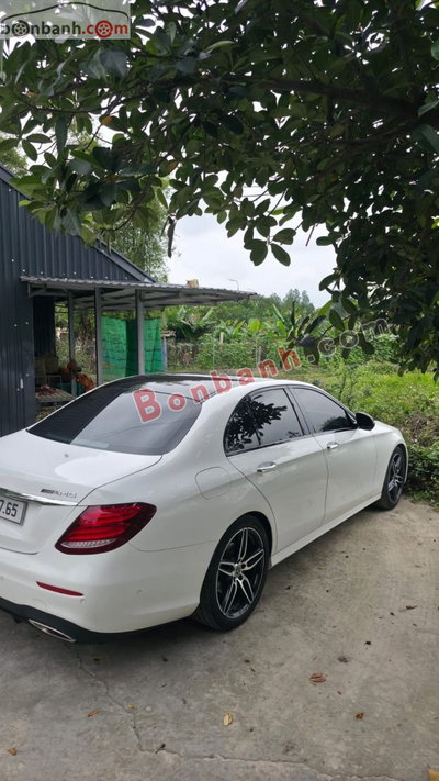 Xe Mercedes Benz E class E300 AMG 2019