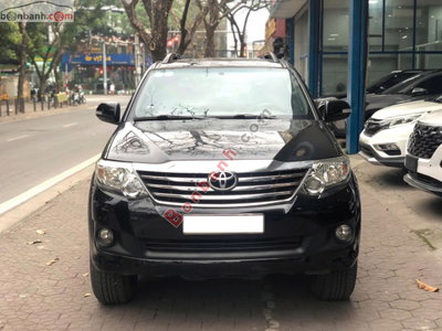 Xe Toyota Fortuner 2.7V 4x2 AT 2013