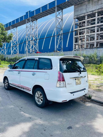 Toyota Innova 2009 G -