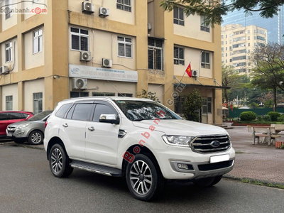 Xe Ford Everest Titanium 2.0L 4x2 AT 2019
