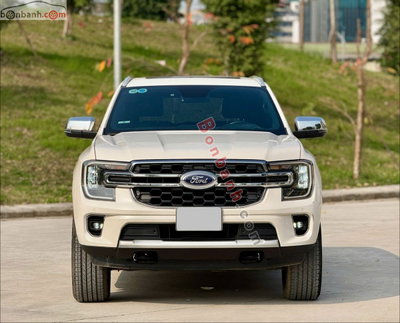 Xe Ford Everest Titanium 2.0L 4x2 AT 2022