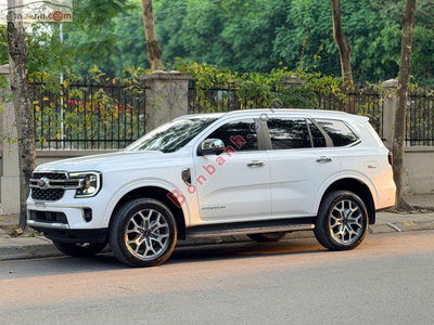 Xe Ford Everest Titanium Plus 2.0L 4x4 AT 2023