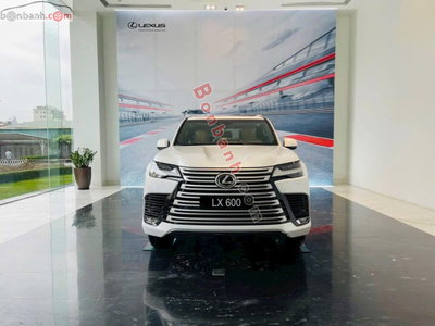 Xe Lexus LX 600 Urban 2023