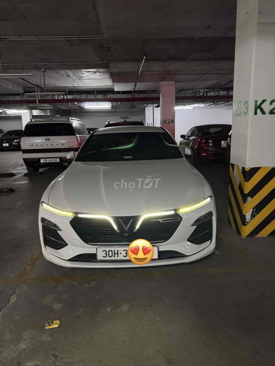 VinFast Lux A2.0 Trắng 80479 km