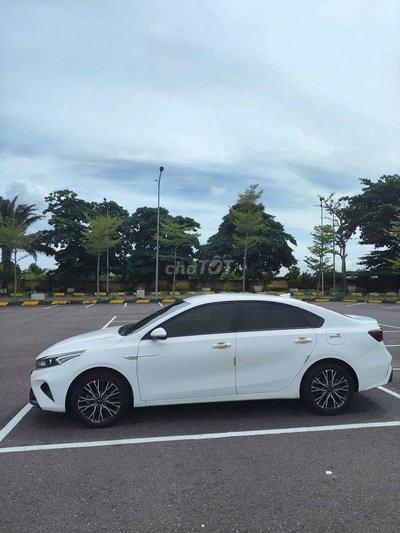 KIA K3 2022 MT 100.000 km Trắng