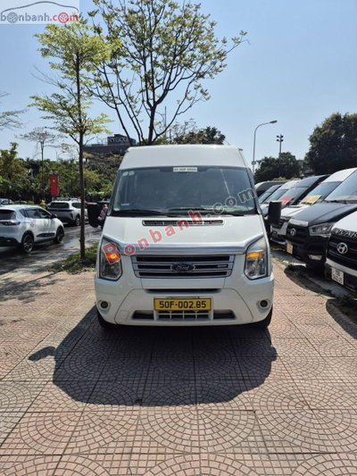 Xe Ford Transit Limousine 2020