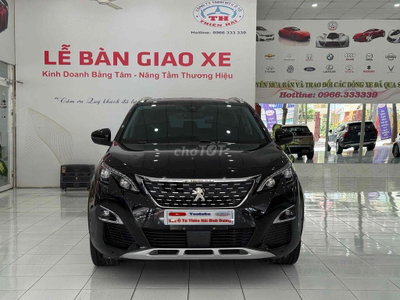 Peugeot 5008 2018 1.6L Turbo xe gia đình sử dụng