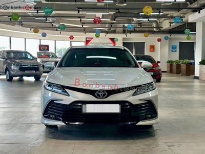 Xe Toyota Camry 2.0G 2022